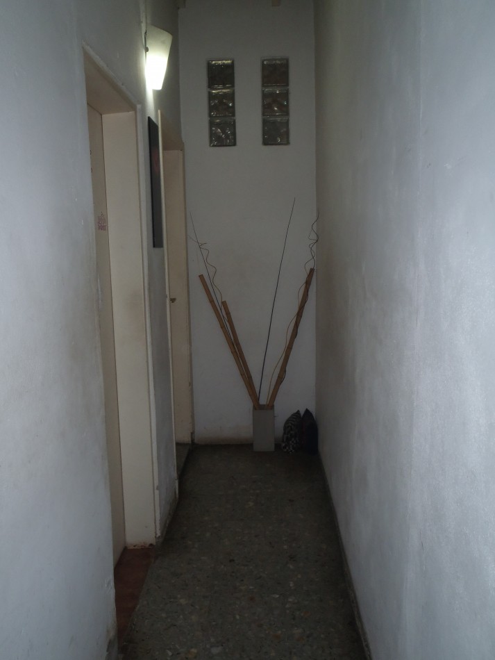 CASA EN VENTA EN ADROGUE, A MTS. DE AV. ESPORA - 3 DORMITORIOS