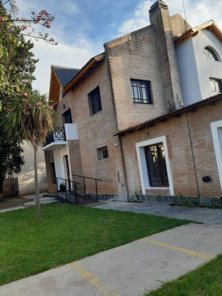 CASA QUINTA. VENTA. GUERNICA. OPORTUNIDAD. ACEPTA PERMUTA