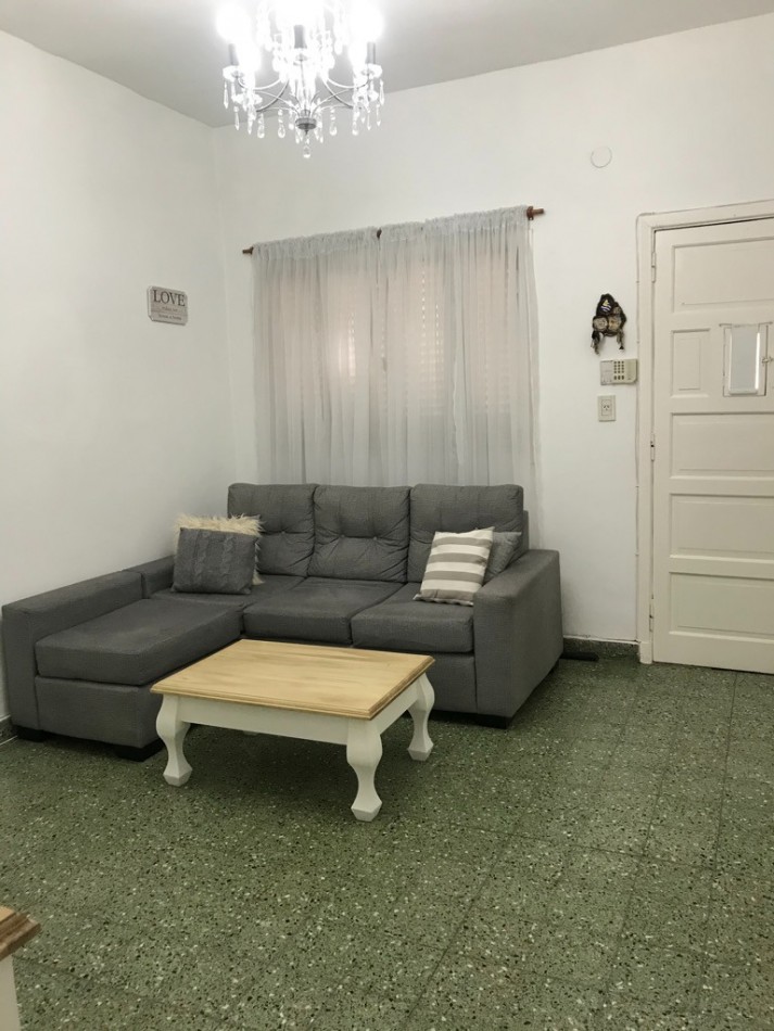 CASA EN VENTA , 2 DORMITORIOS, BERNAL 