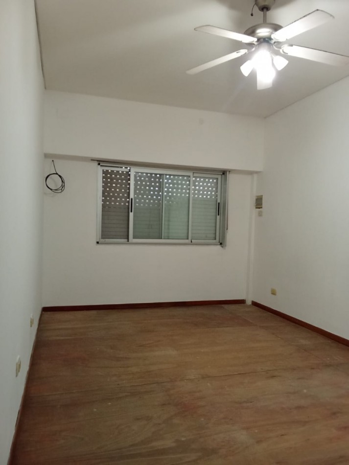 CASA EN BURZACO, ALQUILER, PROFESIONAL Y/O VIVIENDA.
