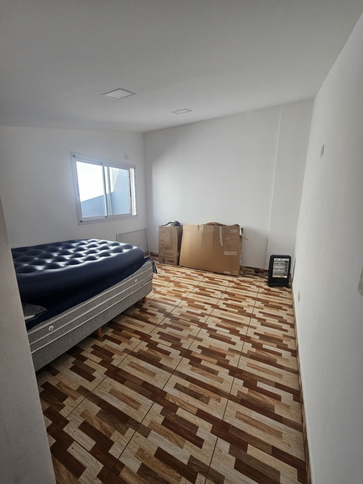 DEPARTAMENTO 2 AMBIENTES AMPLIO REALIZADO EN 2 PLANTAS. ALQUILER. SIN EXPENSAS. AVELLANEDA, VILLA DOMINICO