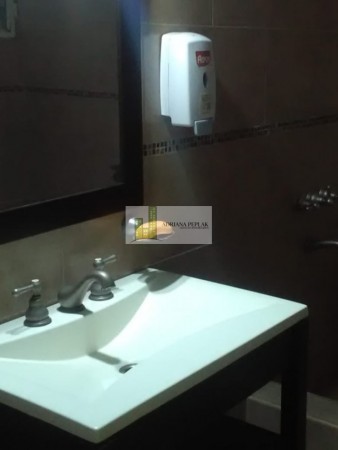 CASA EN VENTA, ADROGUE, EXCELENTE UBICACION