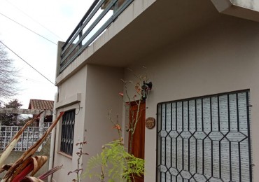 CASA EN BURZACO, ALQUILER, PROFESIONAL Y/O VIVIENDA.